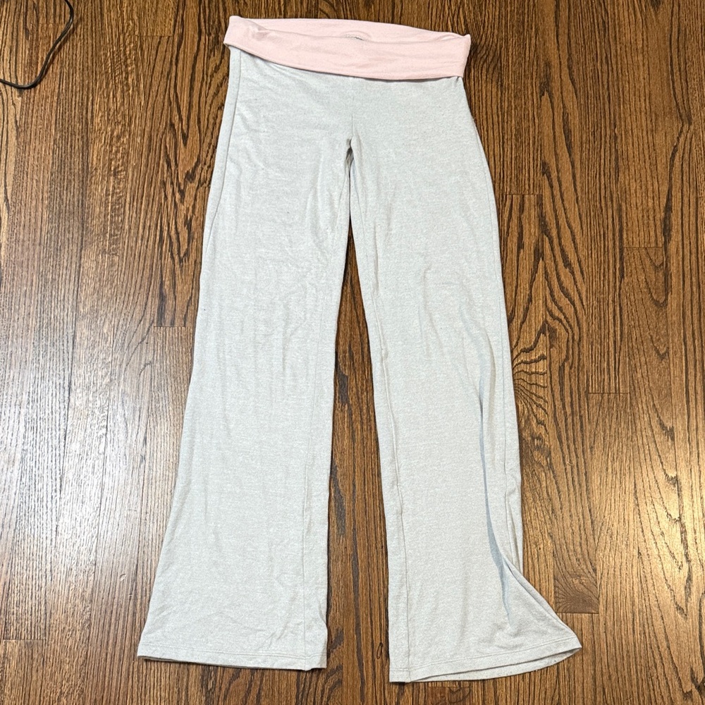 Hollister Small Y2K Light Gray Lounge Pants with Pink Fold-Over Waistband